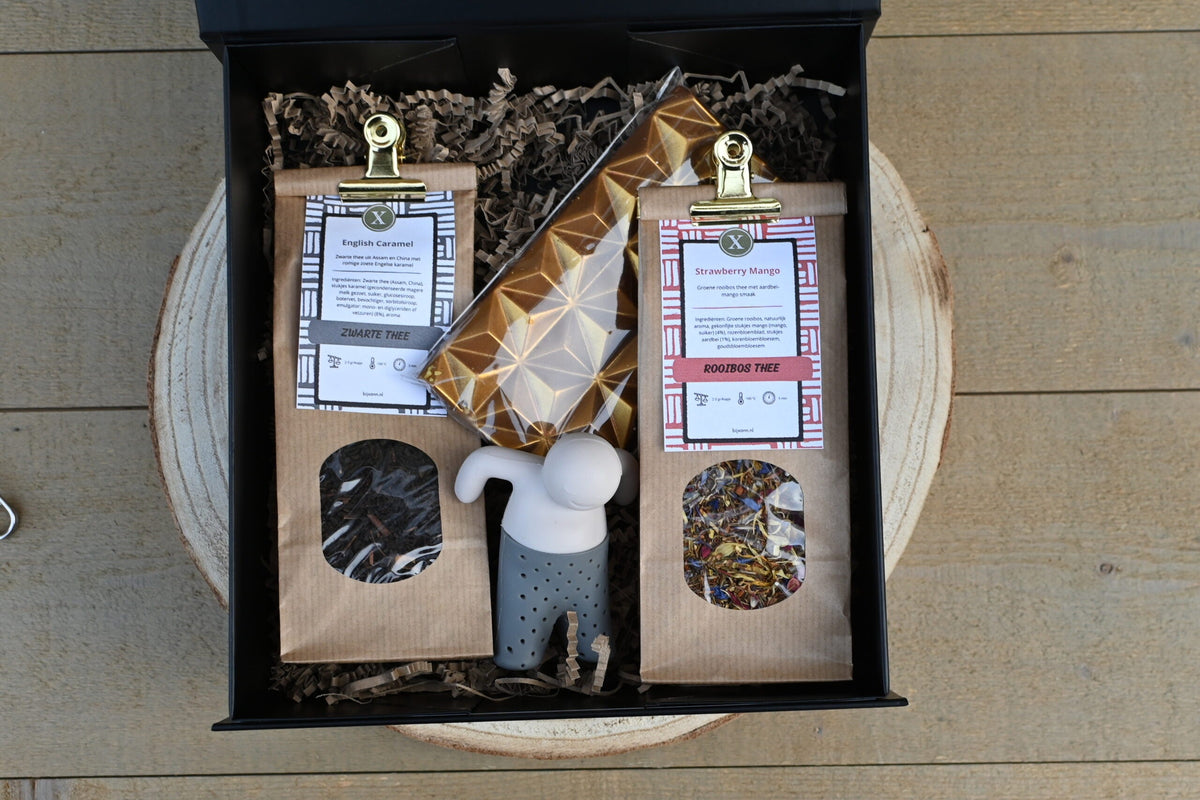heepakket als relatiegeschenk met kerst verpakt - Bij Xann