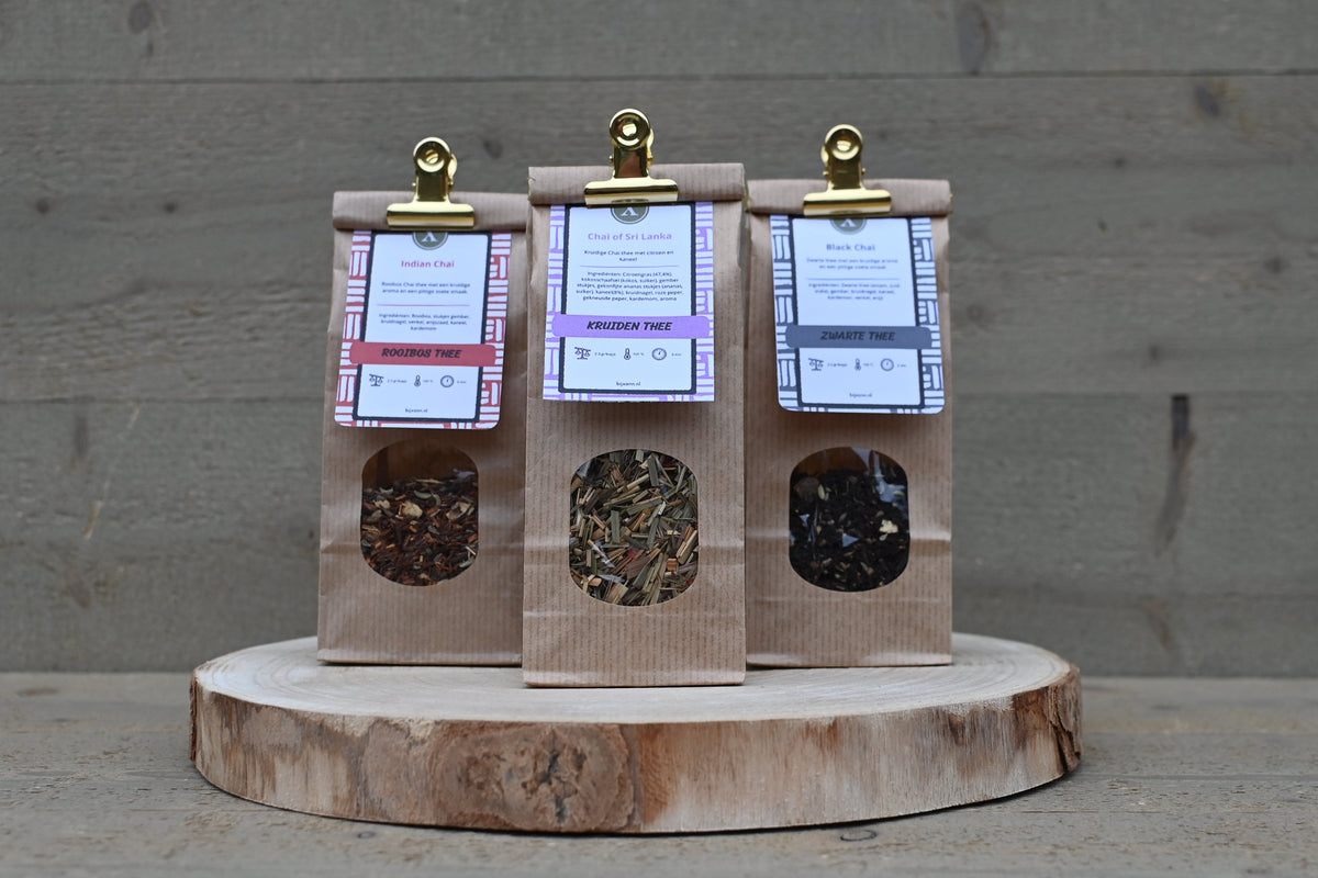 Drie soorten chai thee naast elkaar: Black Chai, Indian Chai en Chai of Sri Lanka - Bij Xann