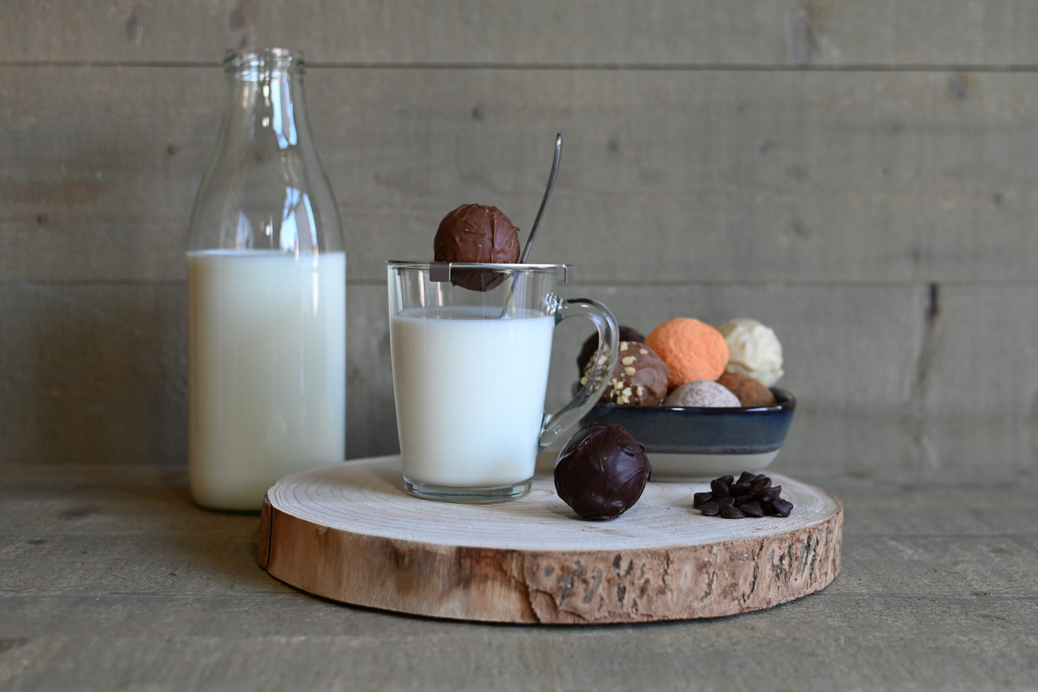 ChocoBOM Koffie smelt in warme melk tot chocolademelk - Bij Xann