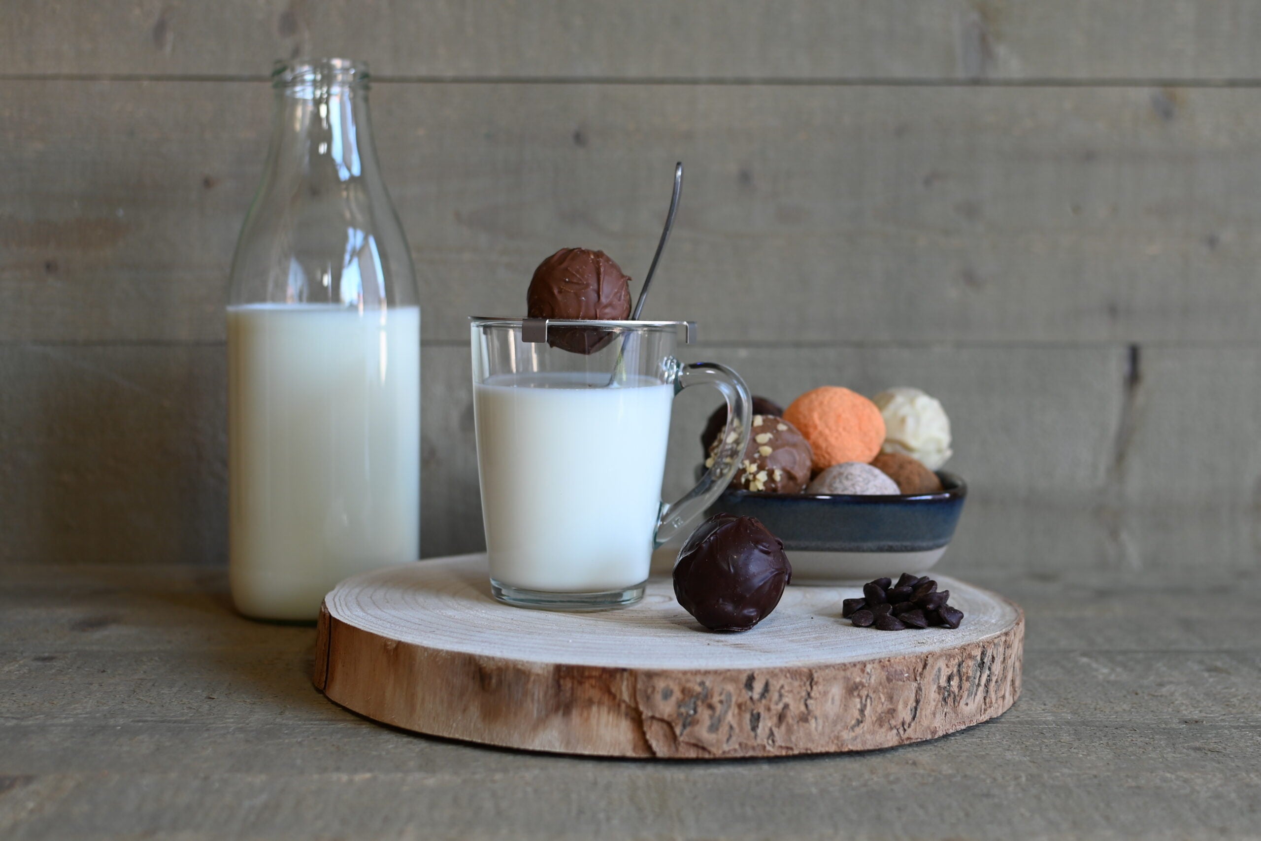 ChocoBOM Koffie smelt in warme melk tot chocolademelk - Bij Xann