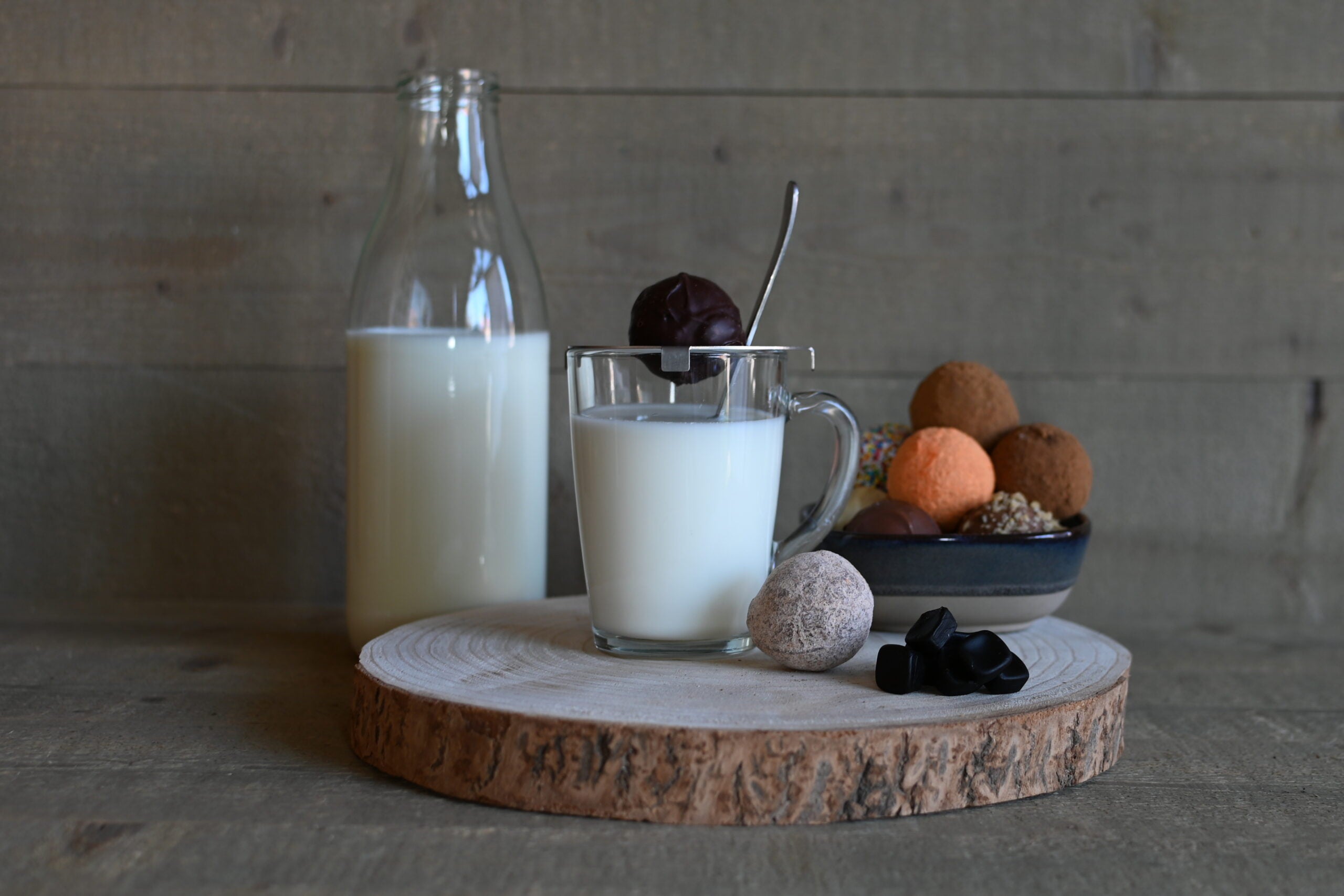 ChocoBOM Drop/ Lakrids smaak- Maak heerlijke ambachtelijke chocolademelk - Bij Xann