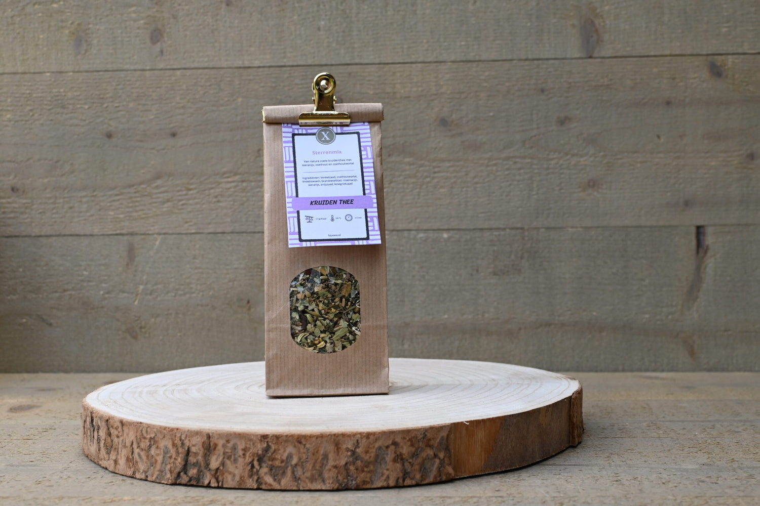 Losse kruidenthee met zoekhoutwortel, lindebloesem, rozemarijn, anijszaad en steranijs Bij Xann