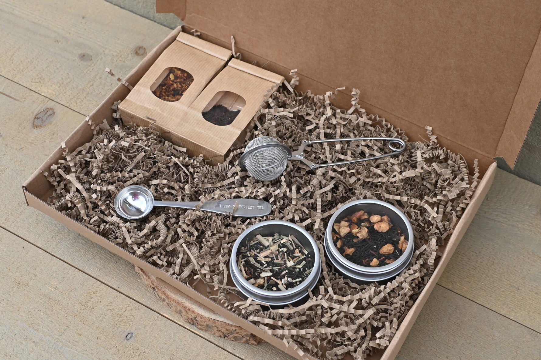 Cadeaubox Cadeau Kadoobox Kadoo Losse thee Brievenbuspakket Thee theefilter theetang Bij Xann