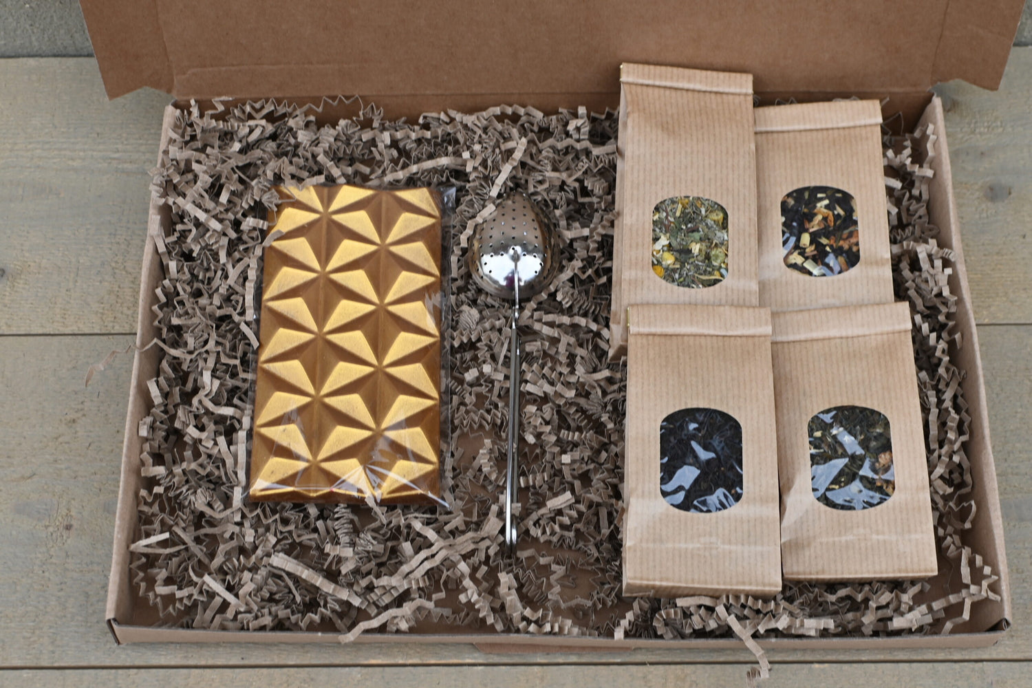 Cadeaubox Cadeau Kadoobox Kadoo Thee chocolade theefilter theetang Bij Xann