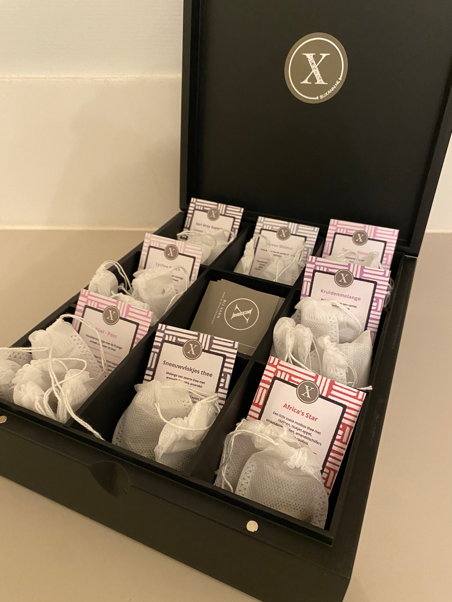 Luxe theedoos met losse thee in zakjes - Bij Xann