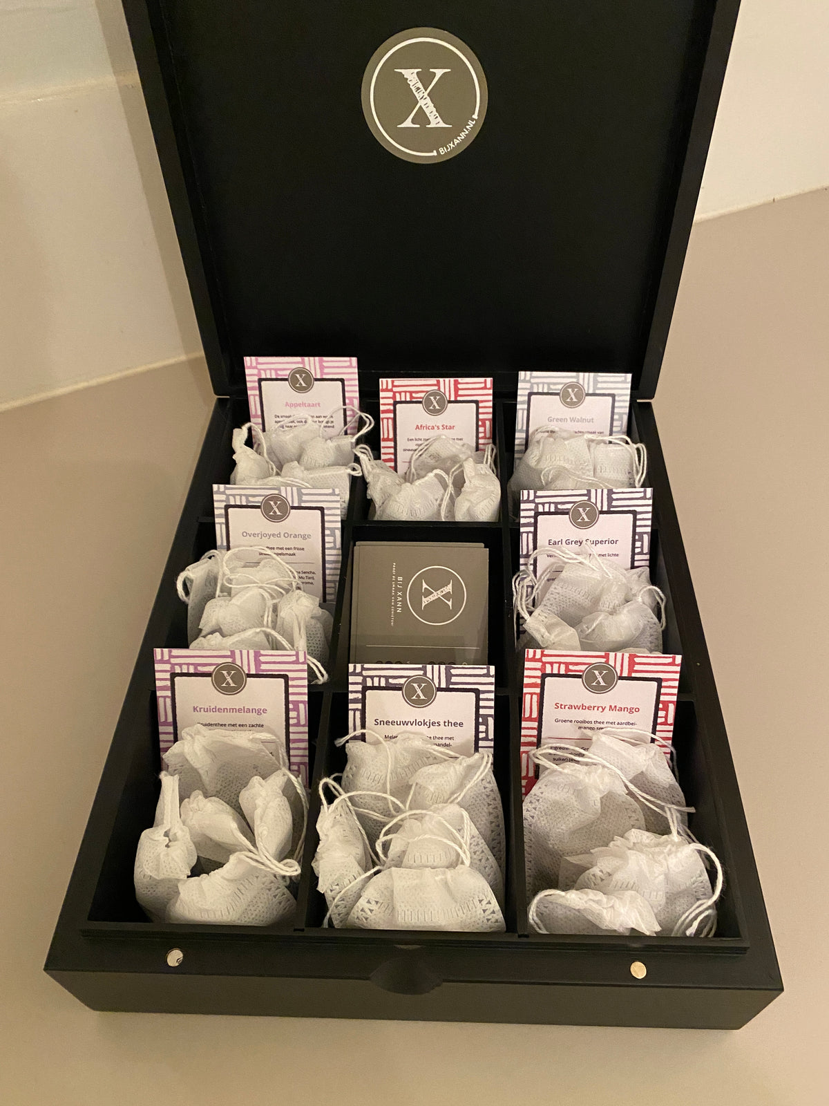 Luxe theedoos met losse thee in zakjes - Bij Xann