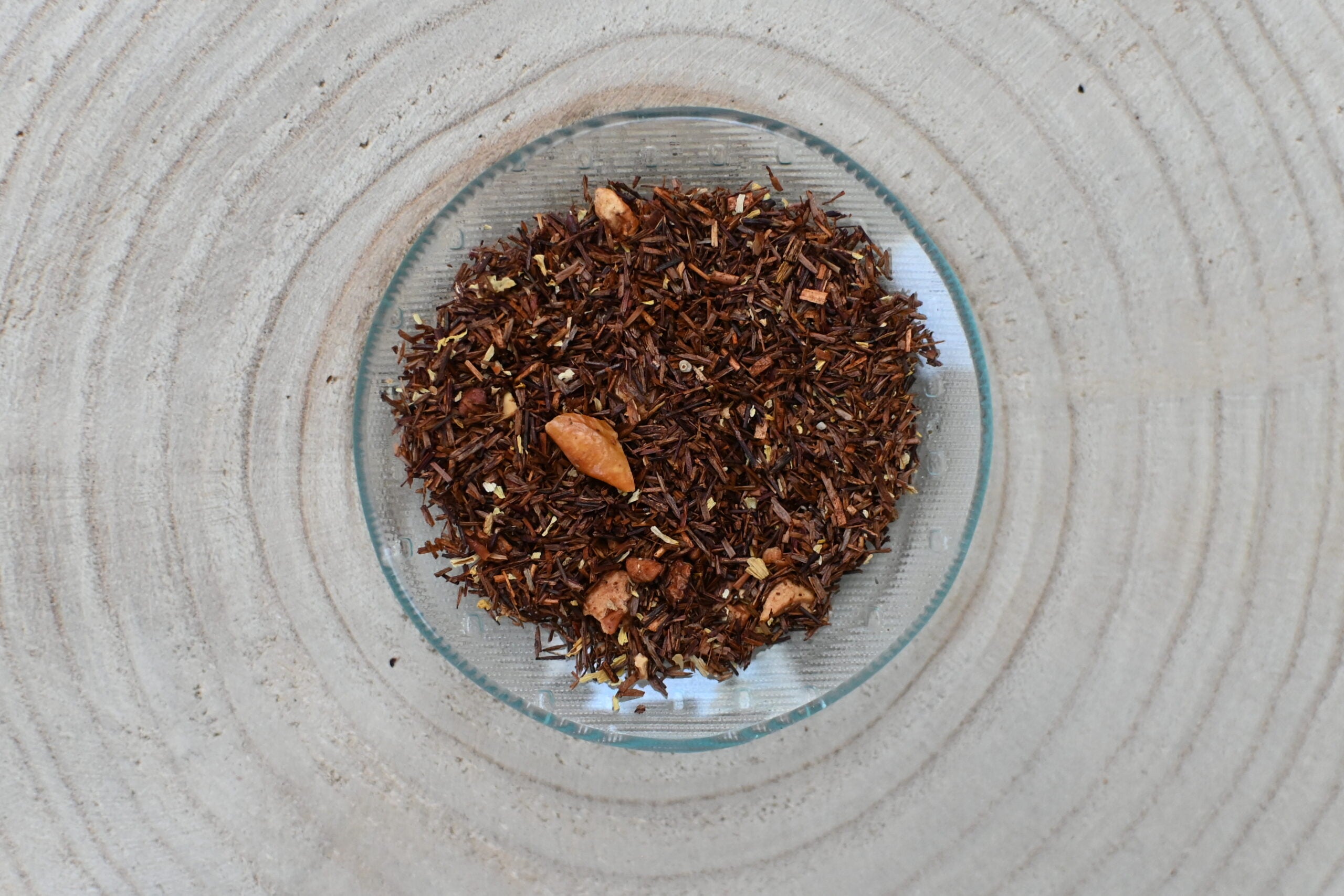 Verse rooibos thee Perzik met zonnebloembloesem - Bij Xann