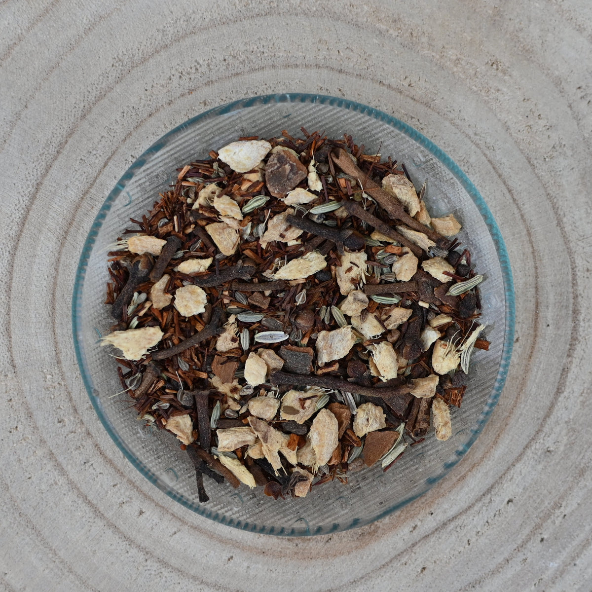 Verse rooibos chai thee met gember en kruidnagel - Bij Xann
