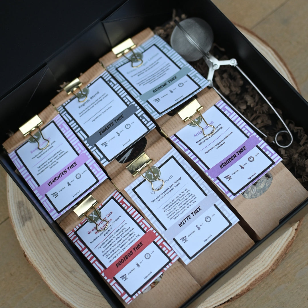 theepakket herfst 6 smaken losse thee met thee-ei - Bij Xann